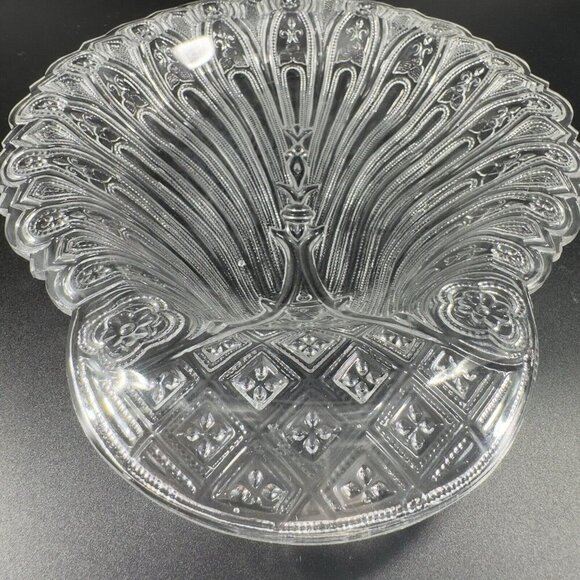 Metropolitan Museum of Art Glass Sandwich Hairpin Shell Dish Clear Pressed Glass - Picture 11 of 16